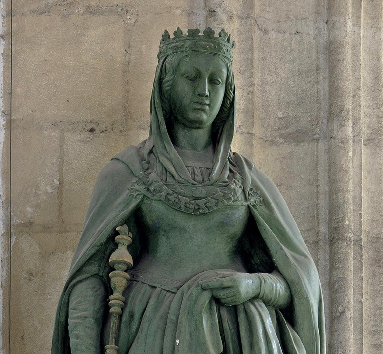 Escultura de Isabel la Católica