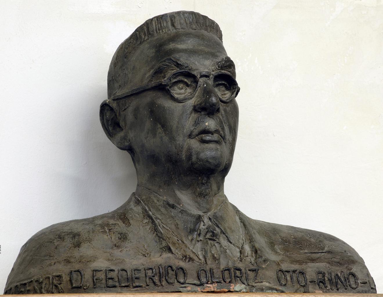 Busto de Federico Olóriz Aguilera 