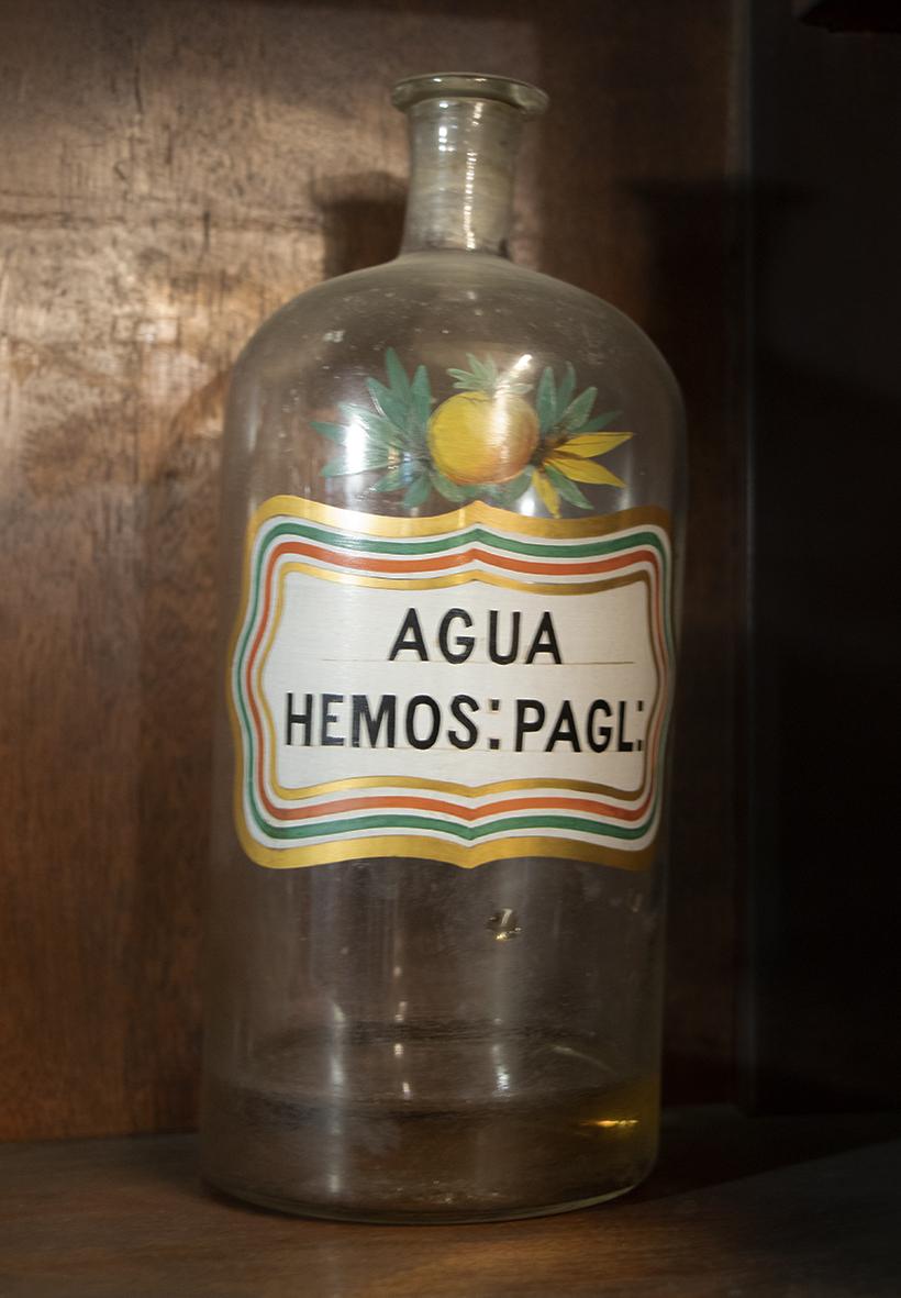 Frasco de vidrio de agua de Hemos: pagl: