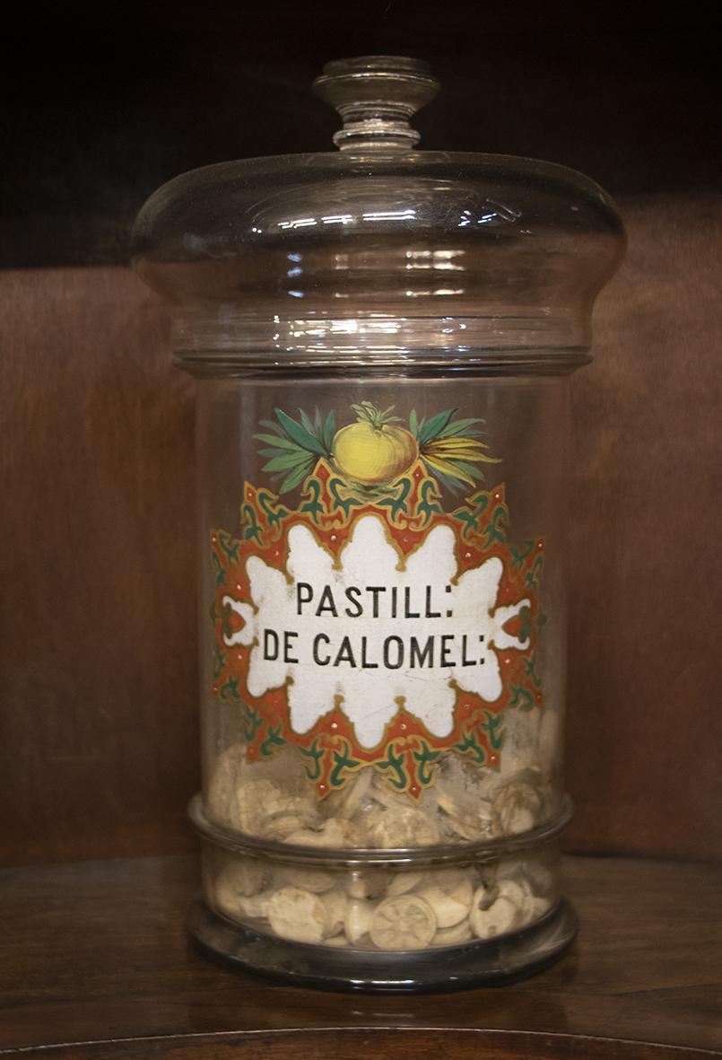 Bote de vidrio de pastillas de calomelano