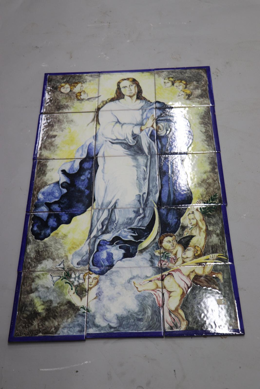 Paño de azulejos con representación de la Inmaculada Concepción