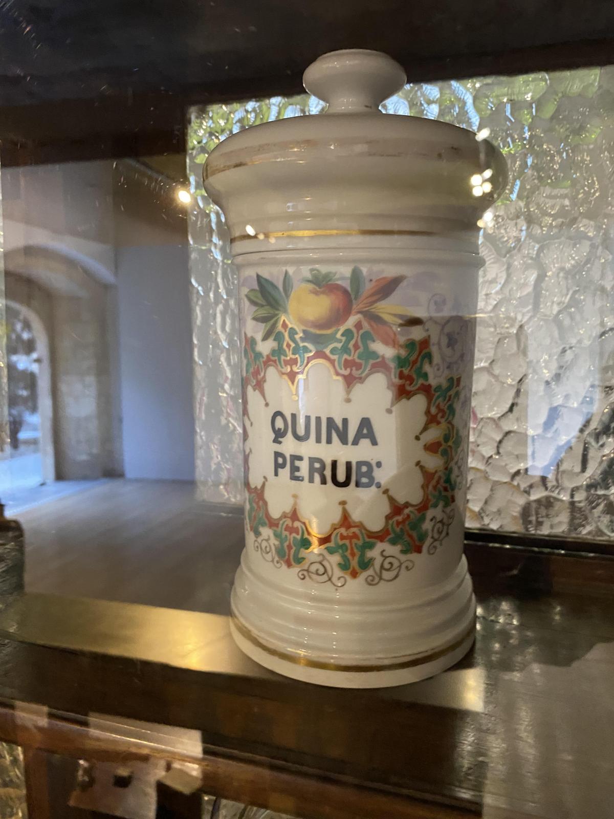 Albarelo de Quina Perub: