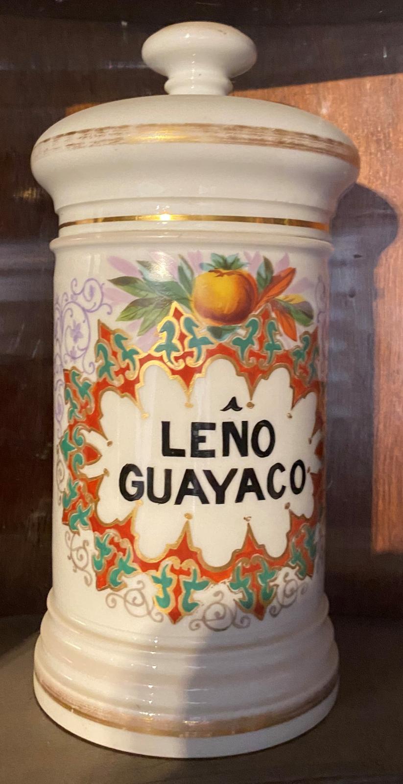 Albarelo de porcelana para Leño Guayaco
