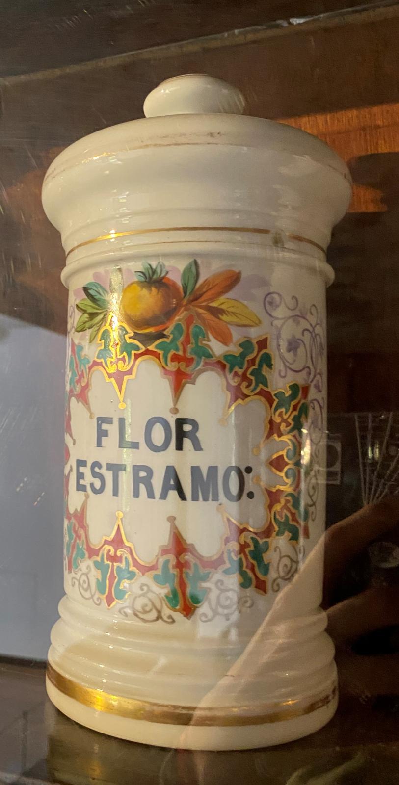 Albarelo de porcelana para Flor de Estramonio