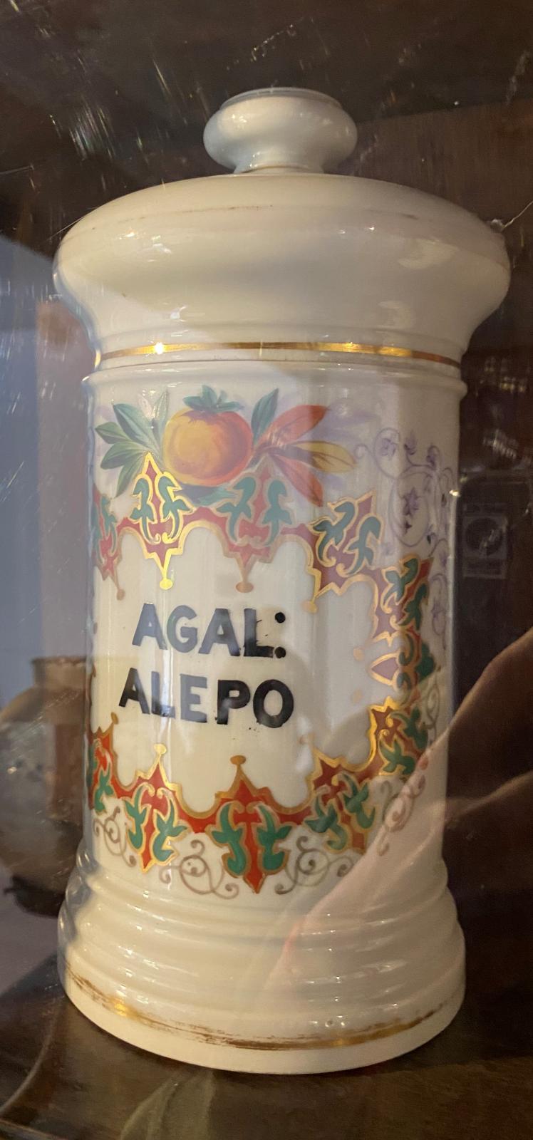 Albarelo de porcelana para Agallas de Alepo
