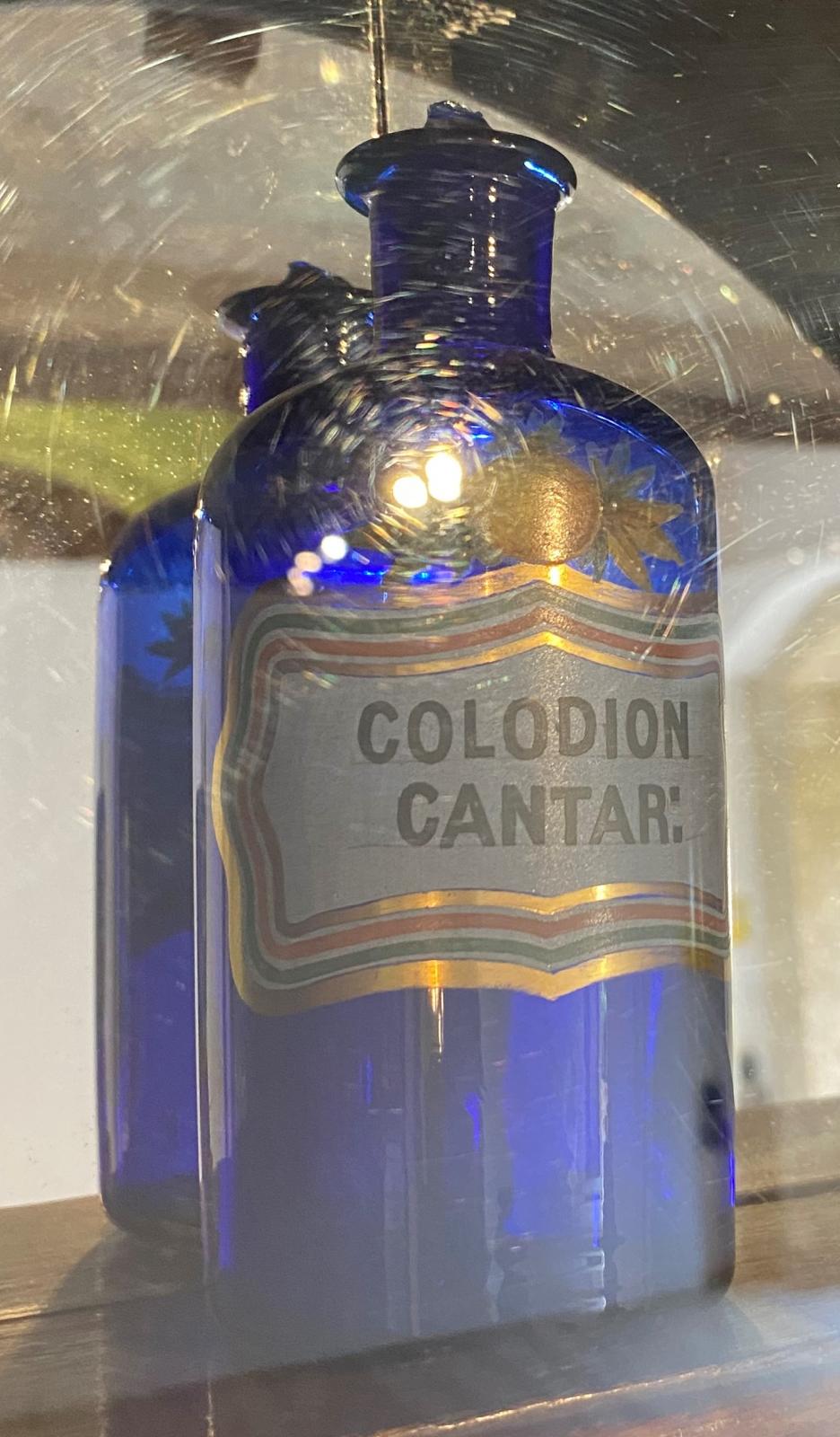 Frasco de vidrio azul de colodión cantar: