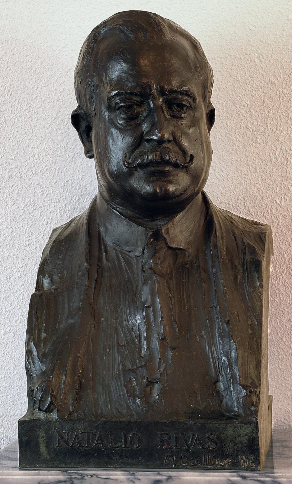 Busto de Natalio Rivas